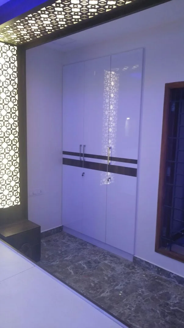 Ozone home interiors in Chennai by AlcorOne Solutions — Jaali-screen foyer
