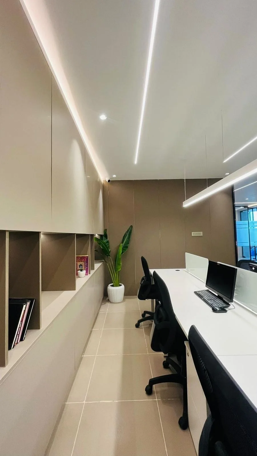 Vedant Petrochem office fit-out Hyderabad by AlcorOne Solutions — workstation feature wall